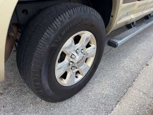 Used 2015 RAM 2500 Longhorn RWD image 24