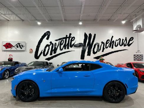 Used 2022 Chevrolet Camaro LT w/ RS Package image 32