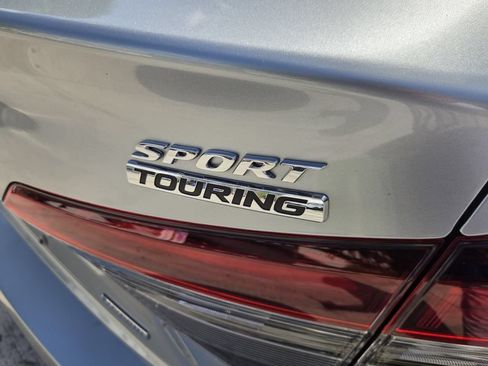 Certified 2025 Honda Civic Sport image 15
