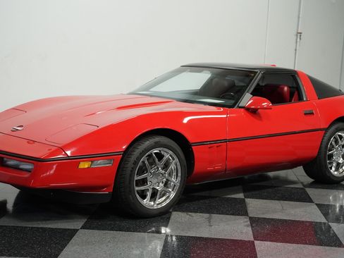 Used 1989 Chevrolet Corvette Coupe image 6
