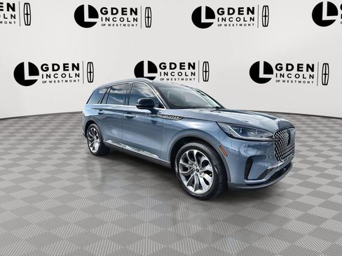 Used 2025 Lincoln Aviator Reserve w/ Luxury Package RWD image 2