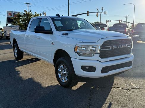 Used 2022 RAM 3500 Big Horn w/ Level A Equipment Group image 4