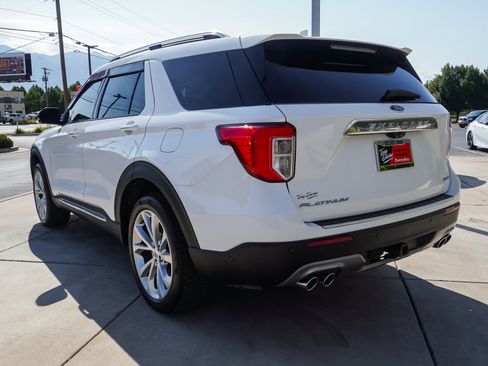 Used 2021 Ford Explorer Platinum w/ Equipment Group 601A AWD/4WD image 6