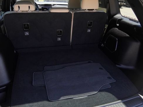 Used 2023 Jeep Grand Cherokee Limited w/ Luxury Tech Group II RWD image 13