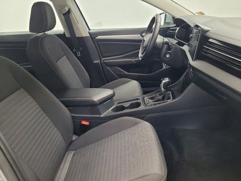 Used 2025 Volkswagen Jetta S image 21