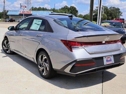 New 2025 Hyundai Elantra Sport image 2
