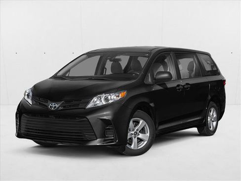 Used 2018 Toyota Sienna XLE FWD image 1