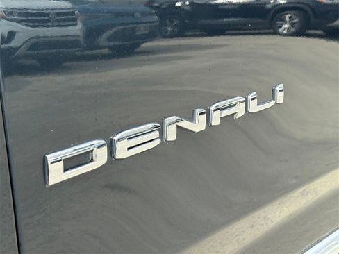 Used 2021 GMC Yukon Denali w/ Denali Ultimate Package image 6