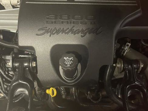 Used 2004 Chevrolet Monte Carlo SS w/ Dale Earnhardt Jr. Package image 19