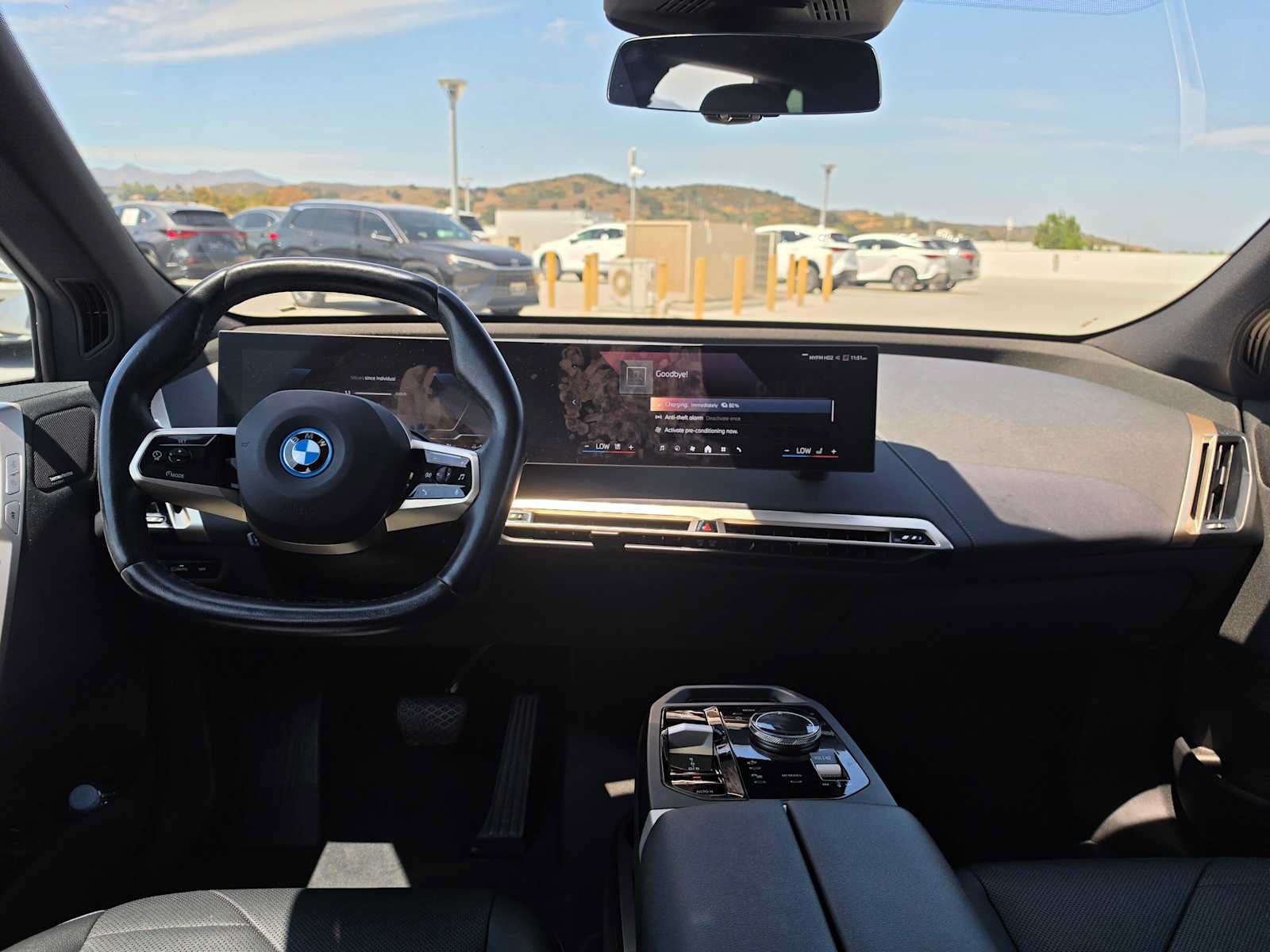 Used 2024 BMW iX xDrive50 w/ Premium Package AWD/4WD image 18