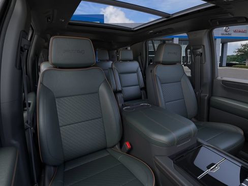 New 2026 GMC Yukon AT4 AWD/4WD image 18