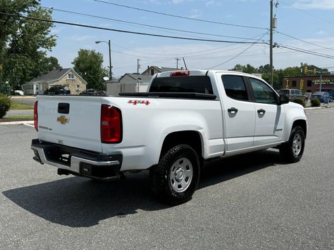Used 2020 Chevrolet Colorado W/T w/ WT Convenience Package AWD/4WD image 16