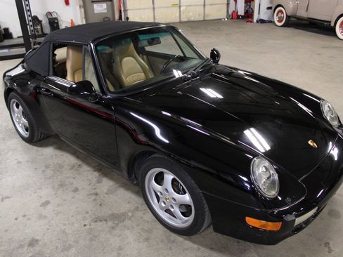Used 1995 Porsche 911 Cabriolet image 16