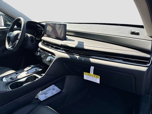 Used 2027 INFINITI QX60 Pure w/ Cargo Package FWD image 32