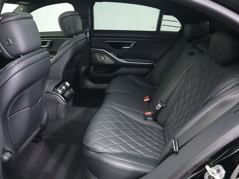 Used 2024 Mercedes-Benz S 580 4MATIC Sedan image 22