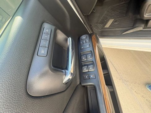 Used 2018 Chevrolet Silverado 1500 LTZ w/ Texas Edition AWD/4WD image 23