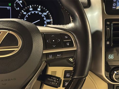 Certified 2023 Lexus GX 460 Premium w/ Premium Package image 20