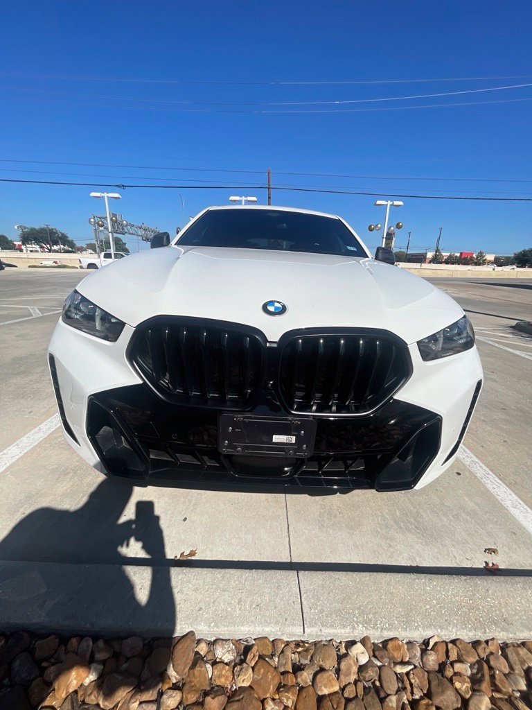 Used 2024 BMW X6 xDrive40i w/ Premium Package AWD/4WD image 1