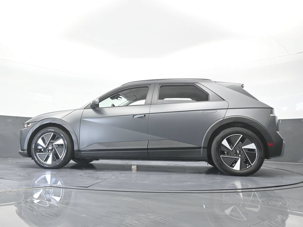 Used 2025 Hyundai Ioniq 5 SEL RWD image 65