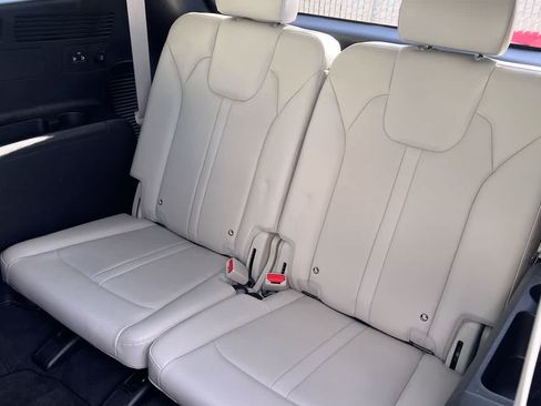 Certified 2025 Kia Sorento S w/ Panoramic Sunroof Package AWD/4WD image 24