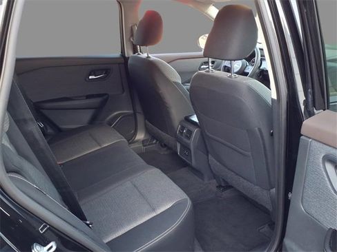 Certified 2023 Nissan Rogue SV image 38