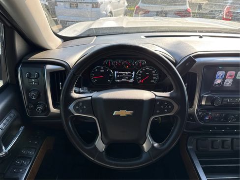 Used 2016 Chevrolet Silverado 1500 LTZ AWD/4WD image 18