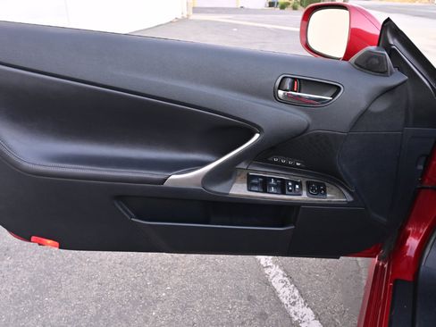 Used 2010 Lexus IS 250C RWD image 26