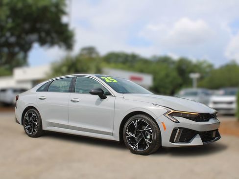 Used 2025 Kia K5 GT-Line w/ GT-Line Premium Package FWD image 3