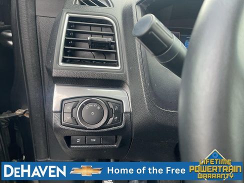 Used 2017 Ford Explorer Limited w/ Equipment Group 301A AWD/4WD image 18