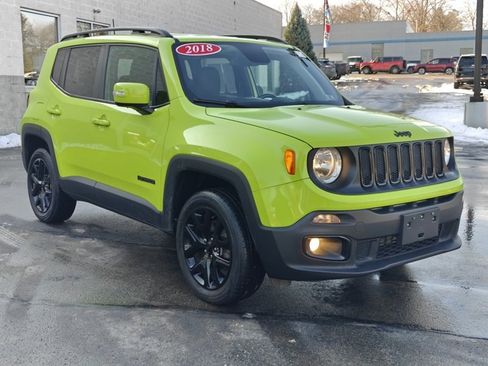 Used 2018 Jeep Renegade Altitude image 3