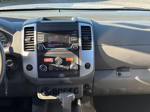 Used 2017 Nissan Frontier SV w/ SV Value Truck Package image 13