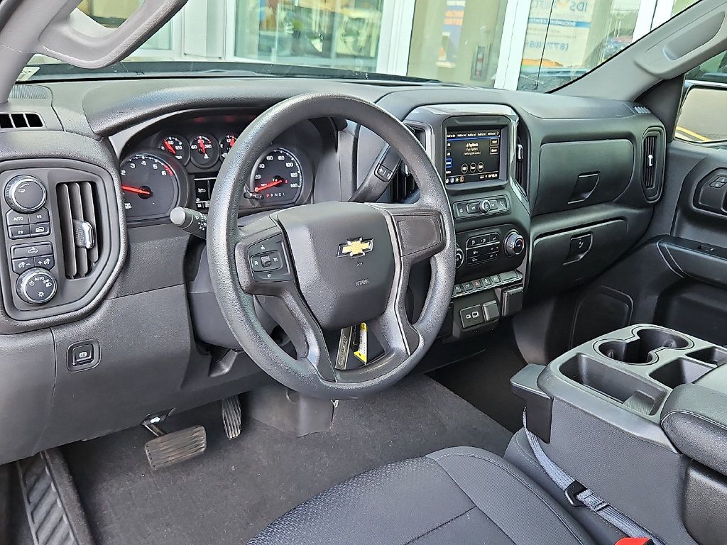Used 2021 Chevrolet Silverado 1500 Custom AWD/4WD image 24