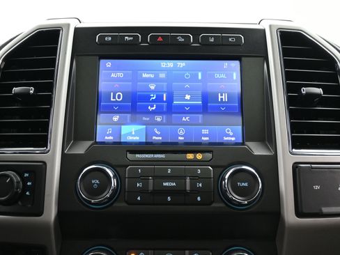 Used 2021 Ford F250 Lariat w/ Tremor Off-Road Package AWD/4WD image 36