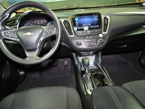 Used 2024 Chevrolet Malibu LT image 60