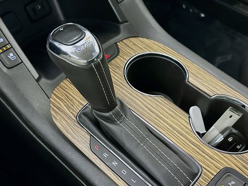 Used 2019 GMC Acadia Denali w/ Technology Package image 25