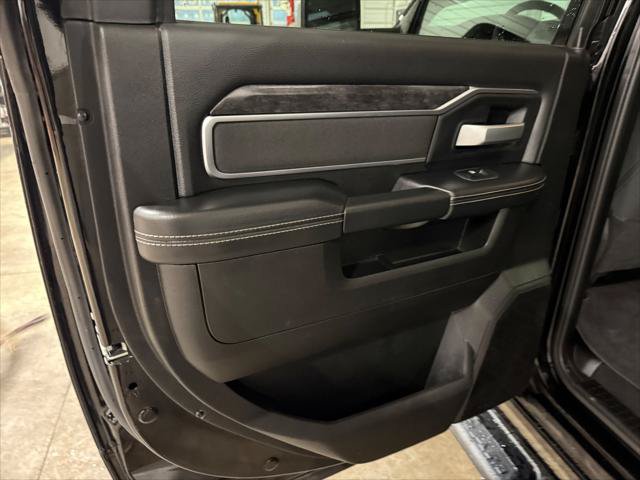Certified 2024 RAM 2500 Big Horn w/ Night Edition AWD/4WD image 34