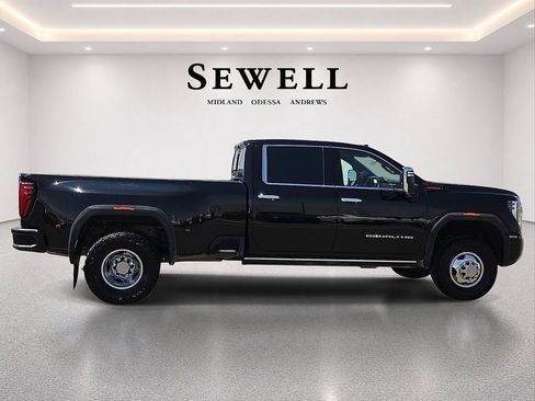 Used 2024 GMC Sierra 3500 Denali w/ Denali Reserve Package AWD/4WD image 5