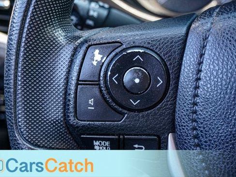 Used 2015 Toyota Corolla LE FWD image 23