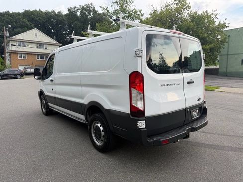 Used 2015 Ford Transit 250 130 Low Roof RWD image 3