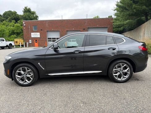 Used 2024 BMW X4 xDrive30i AWD/4WD image 3