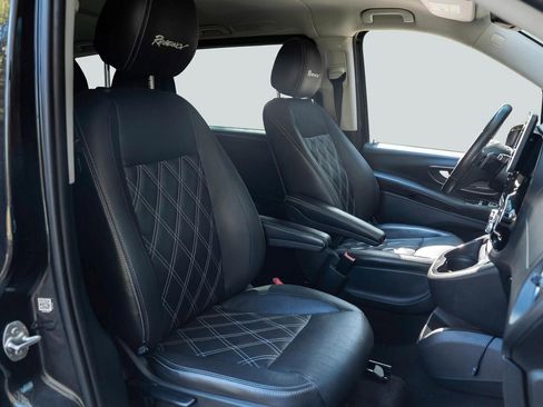 Used 2016 Mercedes-Benz Metris Passenger image 19