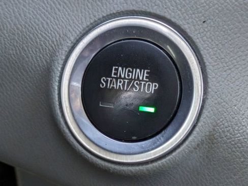 Used 2019 GMC Terrain SLE w/ Driver Convenience Package image 32