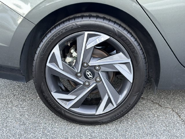 Certified 2024 Hyundai Elantra Limited FWD image 20