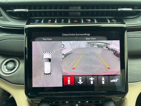 Used 2022 Jeep Grand Cherokee Limited 4xe w/ Luxury Tech Group II AWD/4WD image 18