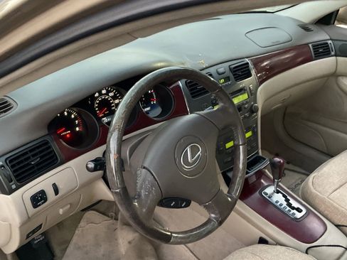 Used 2002 Lexus ES 330 image 16