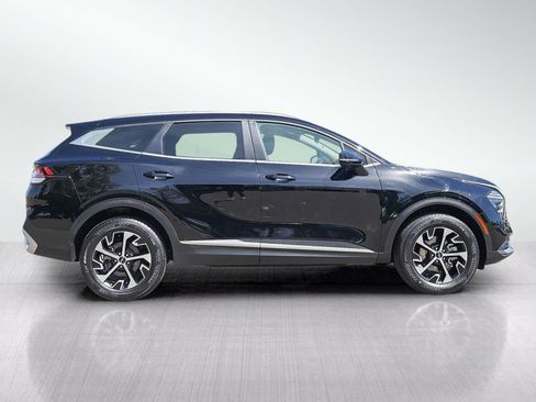 Used 2024 Kia Sportage EX AWD/4WD image 7