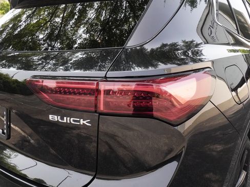 Used 2025 Buick Envision Sport Touring AWD/4WD image 30