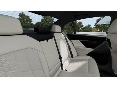 New 2026 BMW i5 eDrive40 w/ M Sport Package AWD/4WD image 12