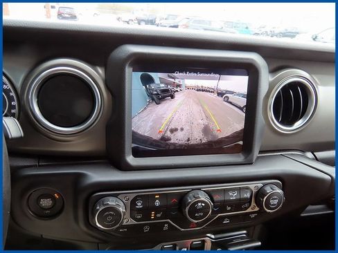 Certified 2022 Jeep Wrangler Unlimited Rubicon w/ LED Lighting Group image 18