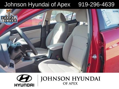 Used 2020 Hyundai Elantra SE w/ Cargo Package (C1) FWD image 16